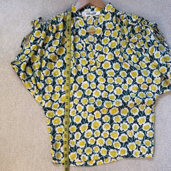 Diane von Furstenburg Grania Silk Floral Top - Picture 7 of 13